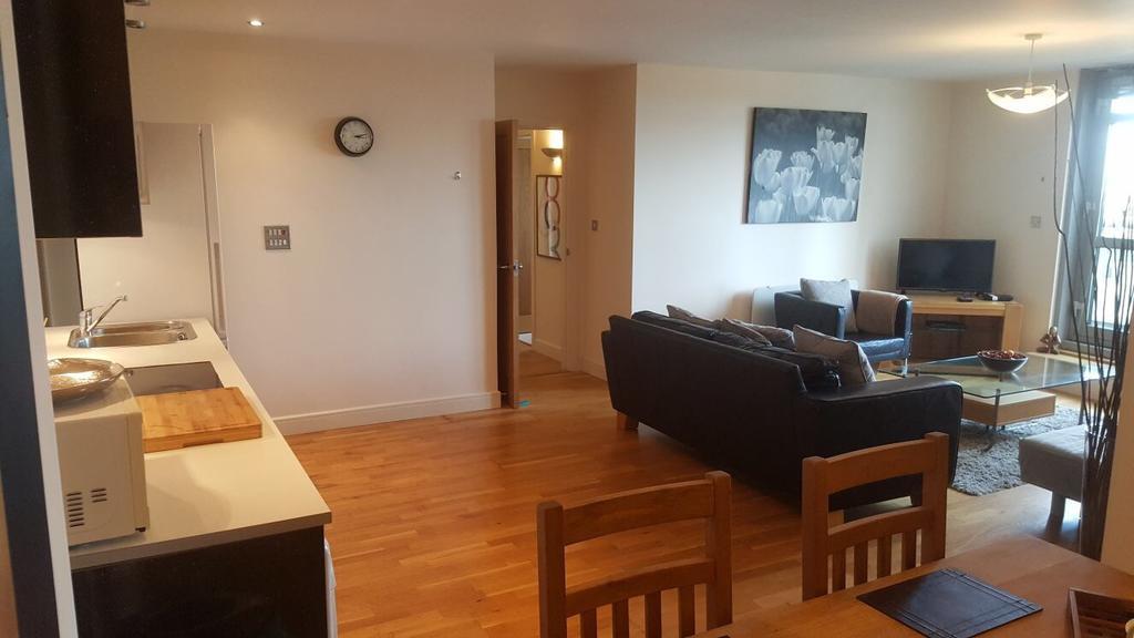 Sky Night Serviced Apartments Cardiff Esterno foto