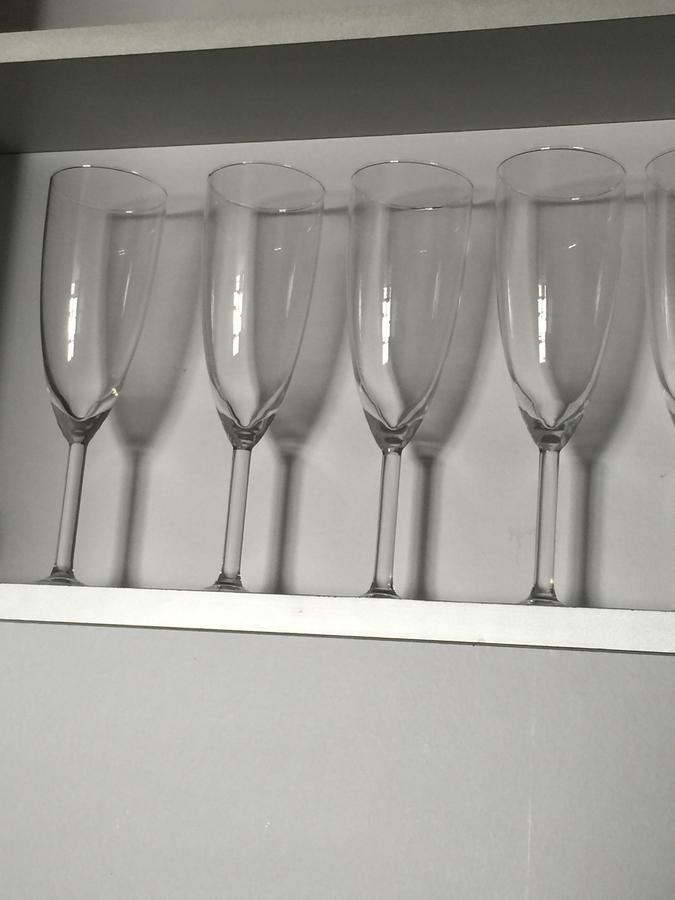 Sky Night Serviced Apartments Cardiff Esterno foto
